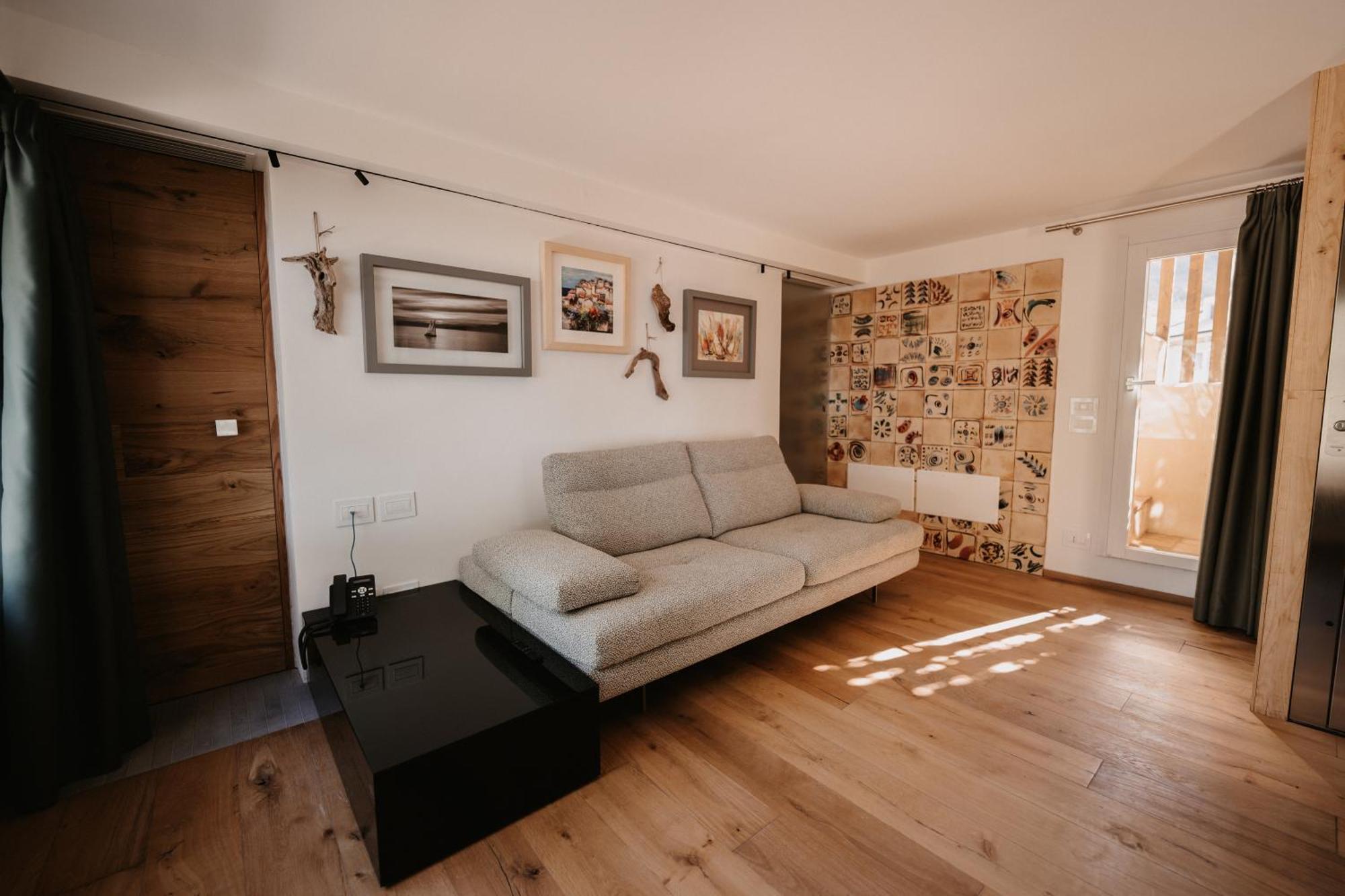 Praia Art Resort - Small Luxury Hotels Of The World (Adults Only) Le Castella  Exteriör bild